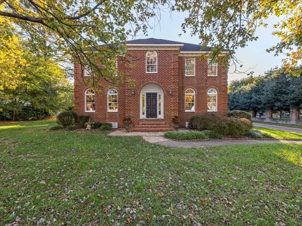 1805 Claiborne Pl, Virginia Beach, VA 23454