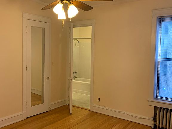 2nd image of 5857 N Kenmore Ave #2