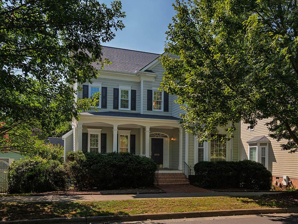 1st image of 803 Highgrove Dr