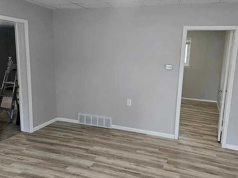 171 Robertson St #1 — Photo 4