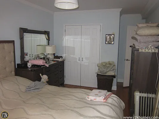 Rented by Realty 2000 Corp | media 9