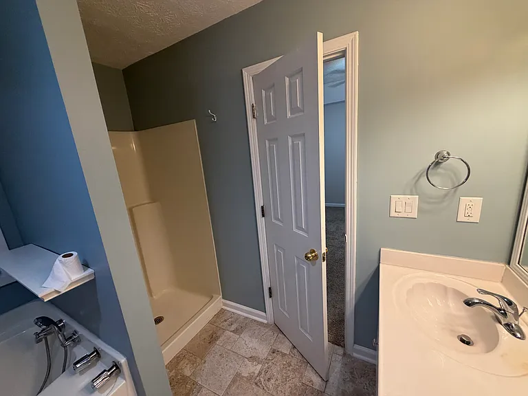 1890 Hampton Walk Ct — Photo 19