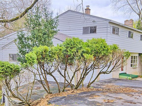 3rd image of 4613 Amherst Ave