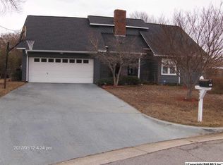 604 Westbrook Dr SW, Decatur, AL 35603