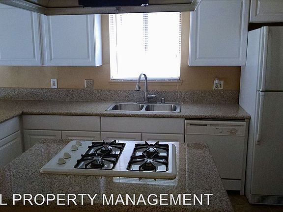 2nd image of 808 Sanford Ct