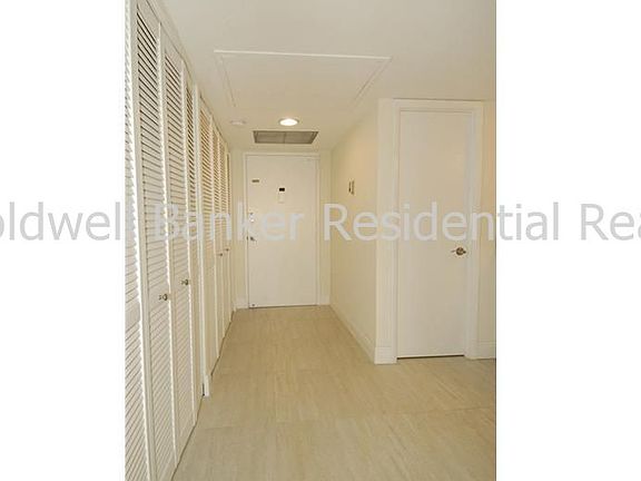 4th image of 11111 Biscayne Blvd #1408