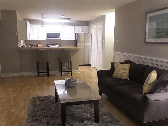 5th image of 30 Pheasant Meadow Ct #107