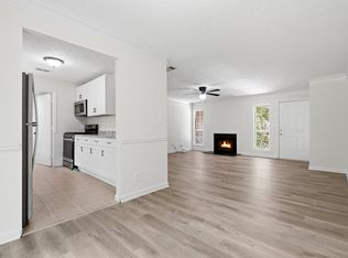 106 Sterling Ct, Alpharetta, GA 30004