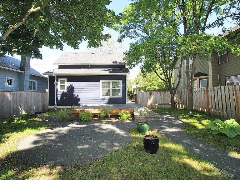 5401 NE 15th Ave — Photo 28