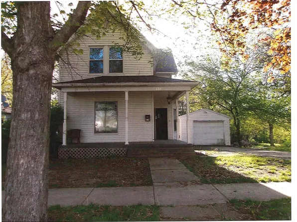 147 N Broad St, Hillsboro, IL 62049