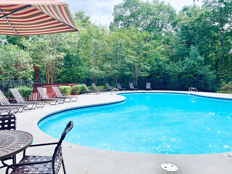 Subdivision pool