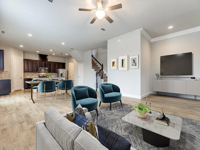 603 Ansley Way — Photo 3