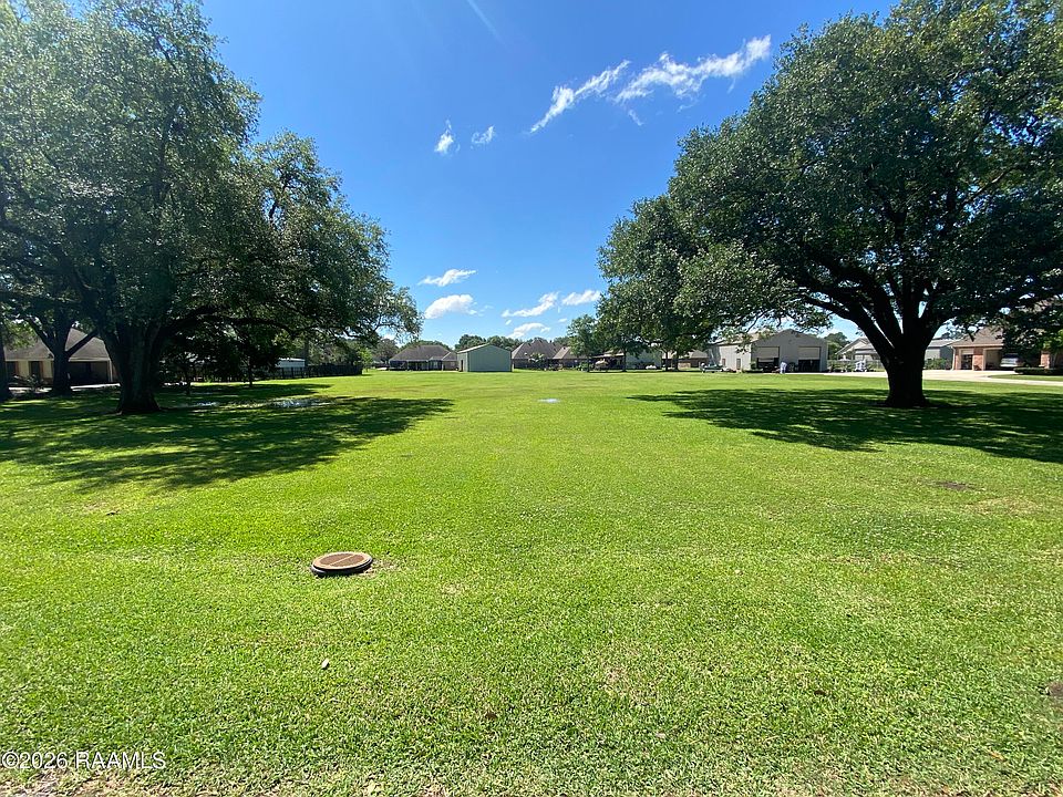 1st image of Blue Haven Dr