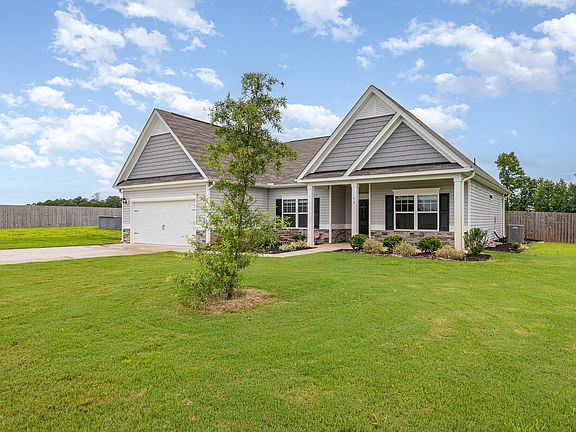 4th image of 72 Green Acres Dr