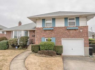 120 Miriam St, Bethpage, NY 11714