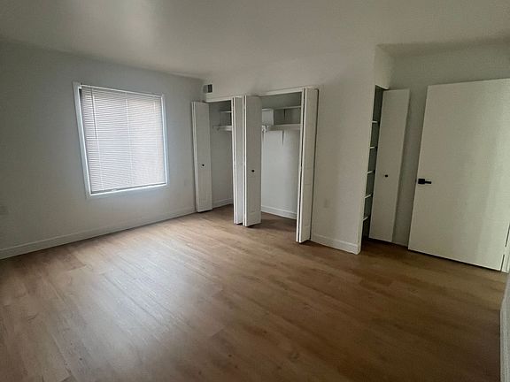 4th image of 30535 W Forteen Mile Rd