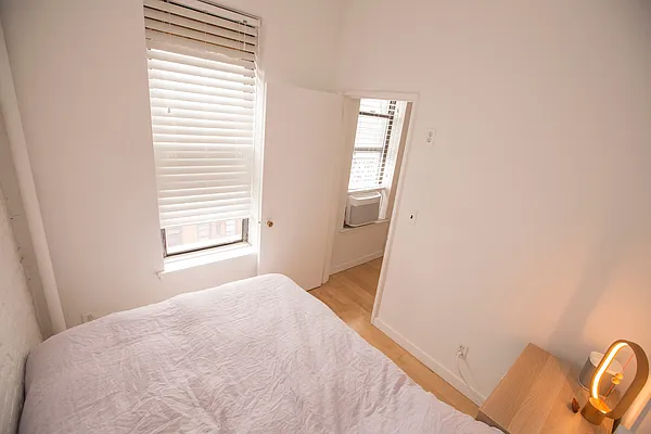 Rented by Bond New York | media 6