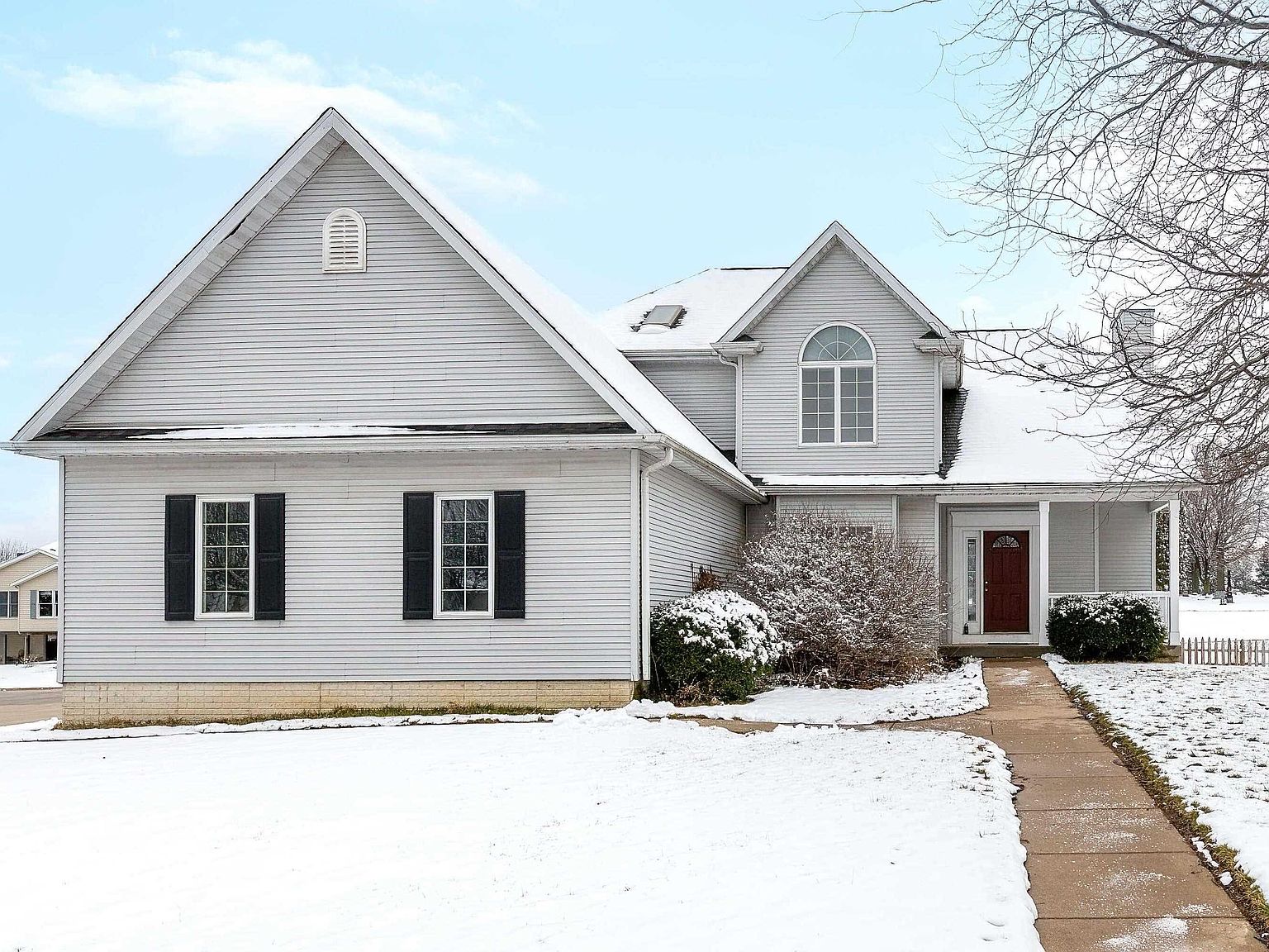 1209 Iowa Dr, Le Claire, IA 52753 Zillow