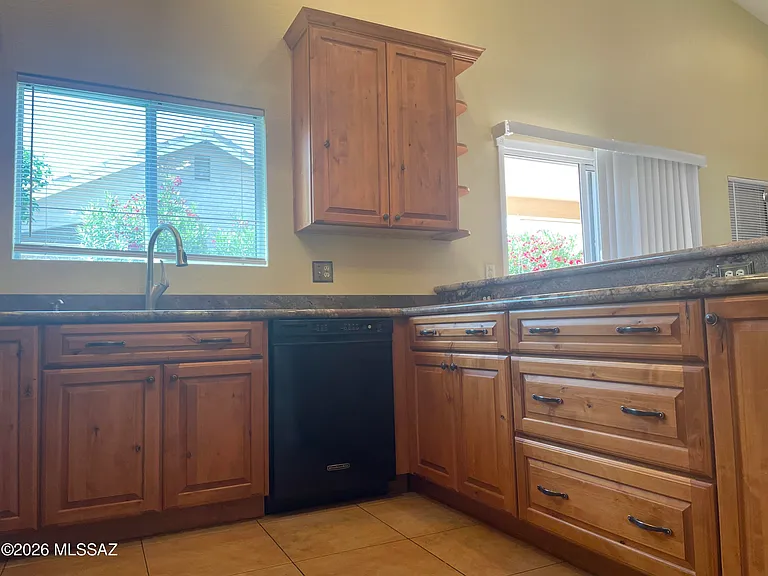 3741 W Spinnaker Ln — Photo 12