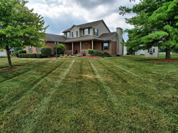 5 Green Knoll Dr, Franklin, OH 45005