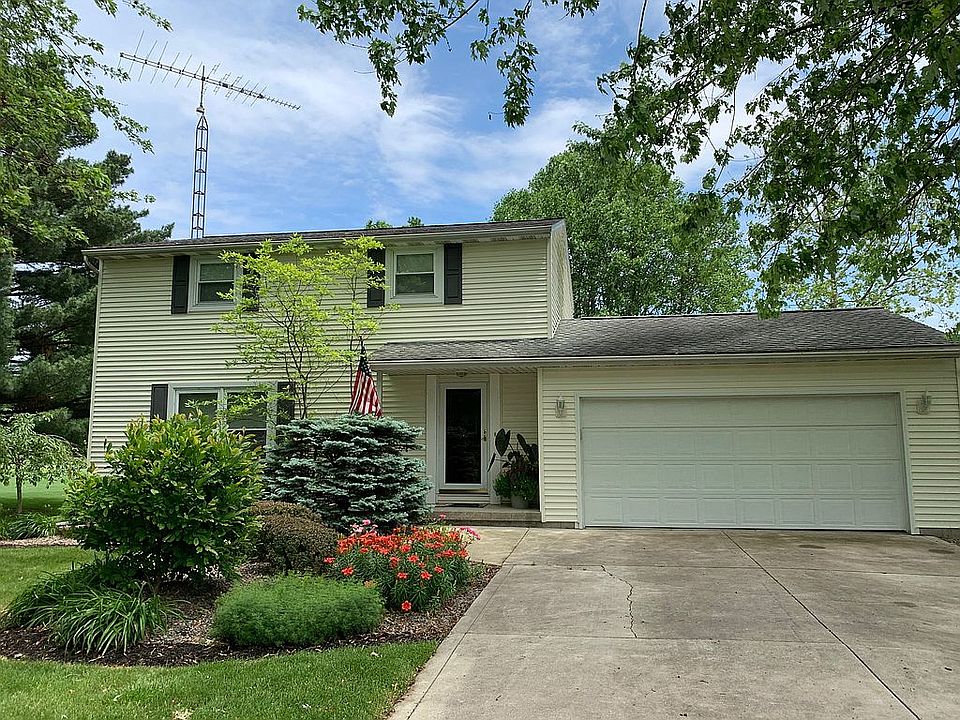 1st image of 3075 Oak Dr
