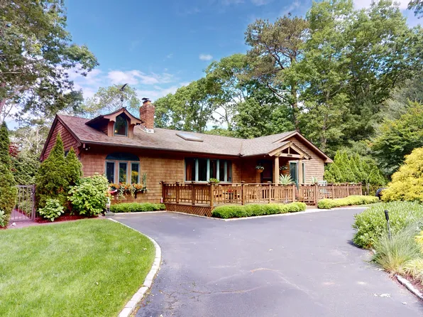 https://photos.zillowstatic.com/fp/5b4ef439071ab017d56019ea994d708a-p_e.webp