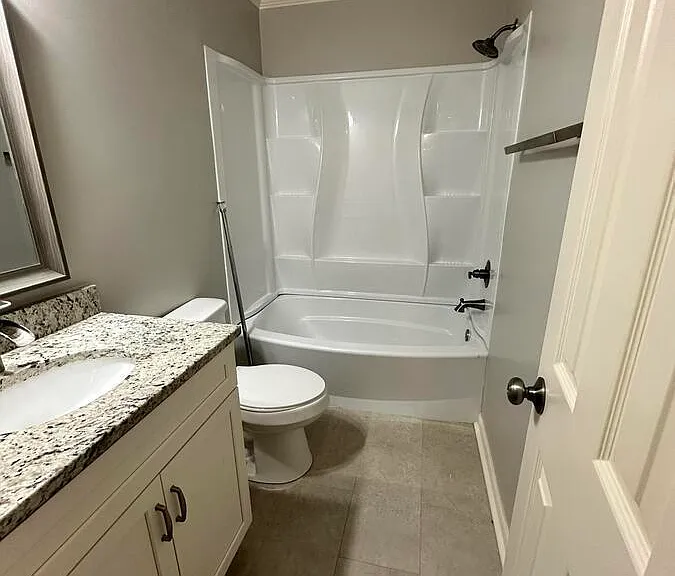 1062 Fairfax Dr — Photo 17