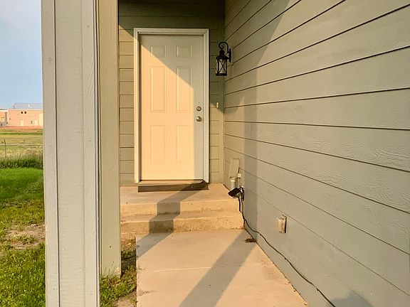3rd image of 1126 9th St SW