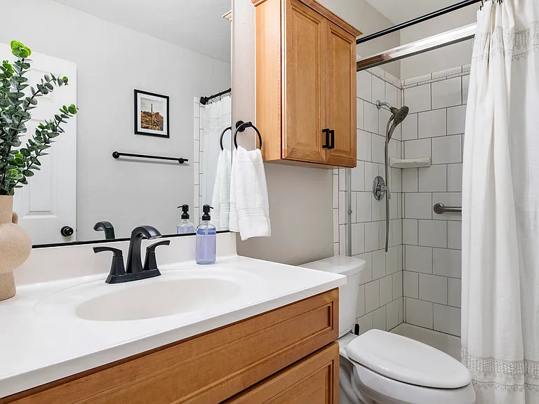 8265 E Thomas Rd — Photo 12