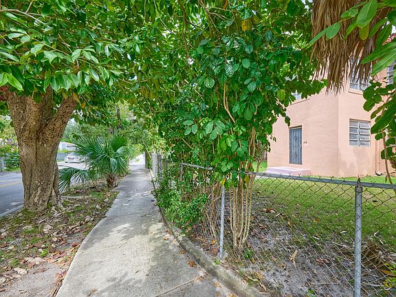 4th image of 499 NE 64TH Street