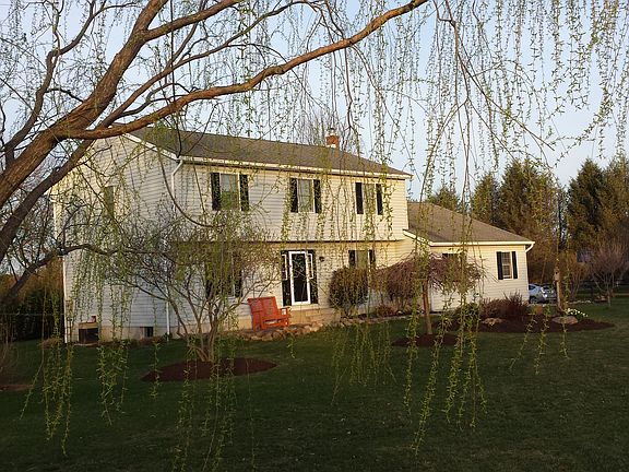 3rd image of 1309 Cole Dr