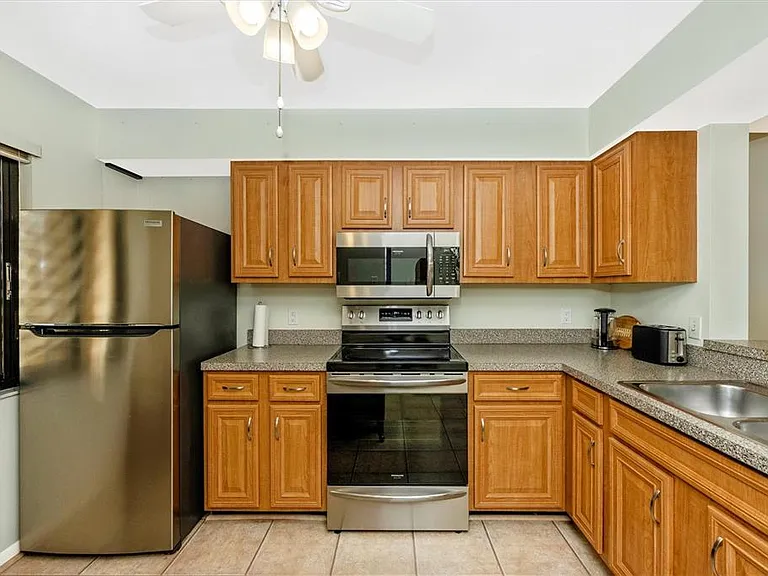 5219 Lake Village Dr #21 — Photo 15