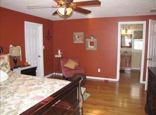 705 Marston Rd, Northbridge, MA 01534