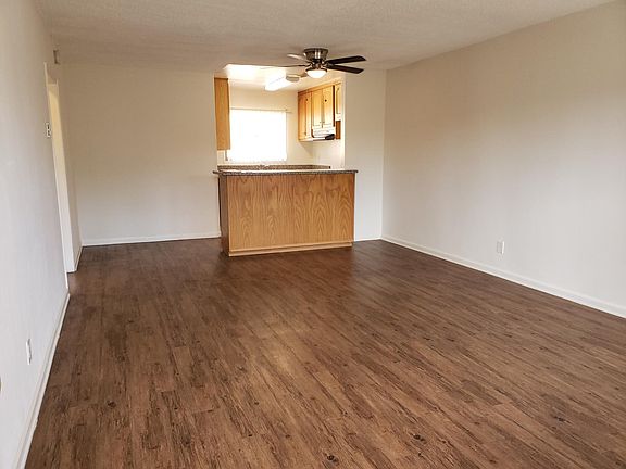4th image of 5325 Agnes Ave APT 5