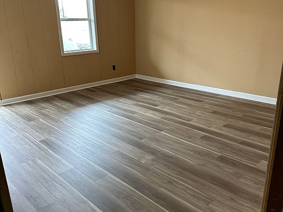 4th image of 5308 Apt Dr APT 4