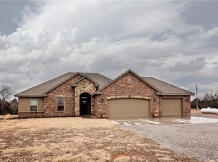 23820 E 1082nd Rd, Weatherford, OK 73096