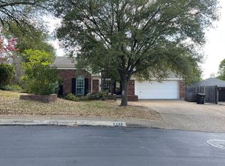 822 Amberstone Dr, San Antonio, TX 78258