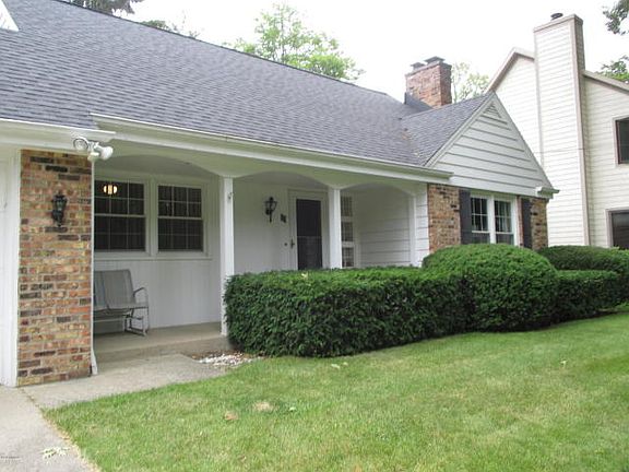4th image of 23 Delaware Ct