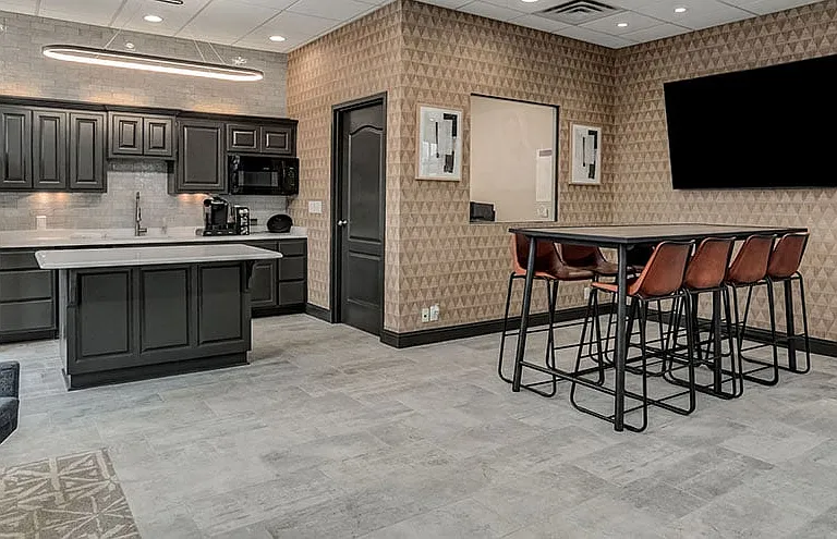 The Club at Indian Creek Apartment Homes — Photo 19