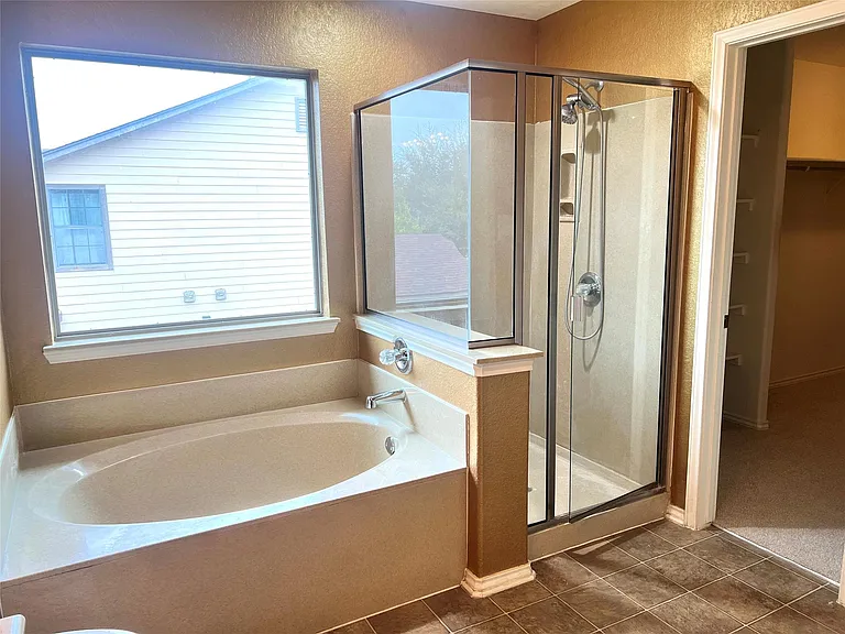 160 Mistletoe Ln — Photo 24