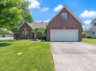 225 Foster Dr, White House, TN 37188