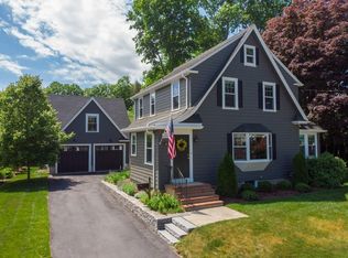 15 Fitchdale Ave, Bedford, MA 01730