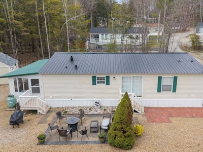 29 Edge O Lake Drive, Mirror Lake, NH, 03853