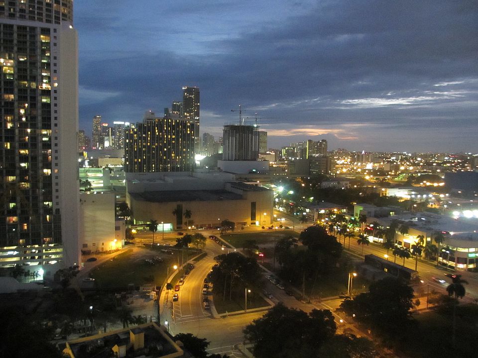 1st image of 1900 N Bayshore Dr APT 2219