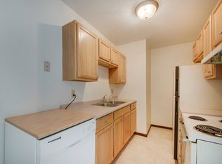 Pinehurst Apartments, Saint Paul, MN 55110