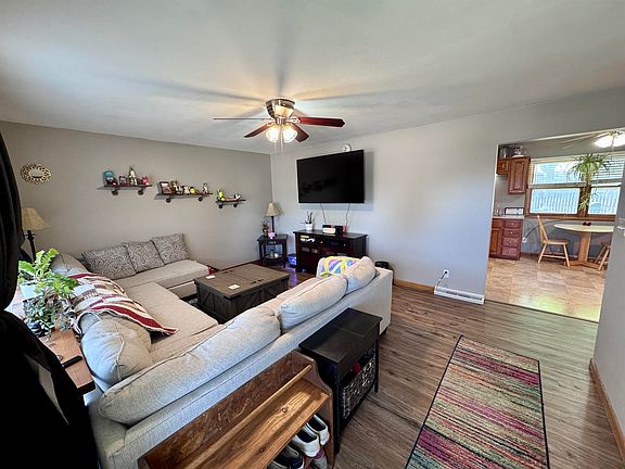 3rd image of 1111 Drum Ave