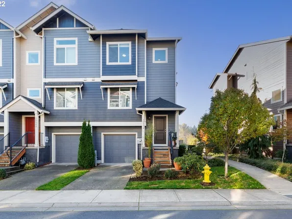 10534 NE Park Ridge Way, Hillsboro, OR 97006