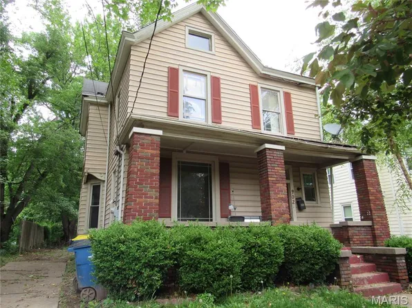 902 Royal St, Alton, IL 62002