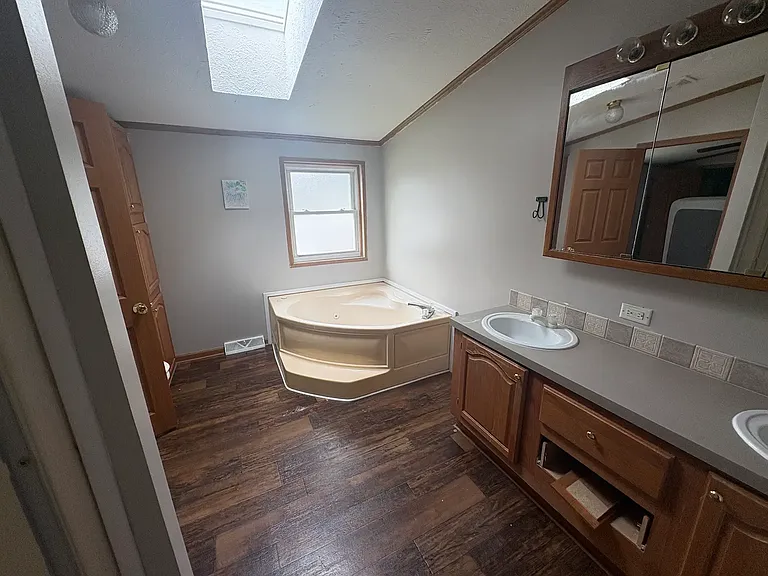 8320 Feather Holw — Photo 8