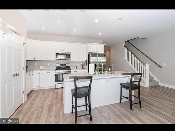 5th image of 108 Edge Towne Ln